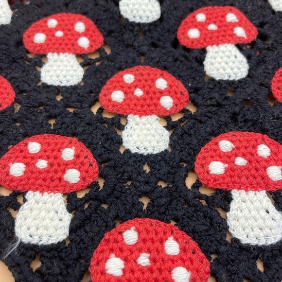 Amanita Mushroom Kerchief 🍄 - Picture 6 of 7